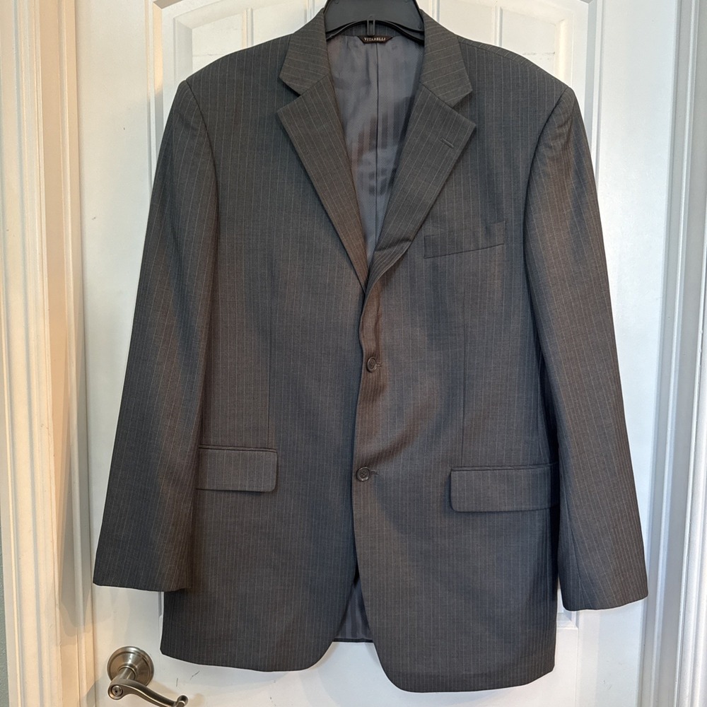 Vitarelli Italy Men's Suit Coat SZ 42L Gray Pinstripes